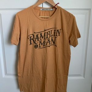 Iron and Resin Used Medium Shirt